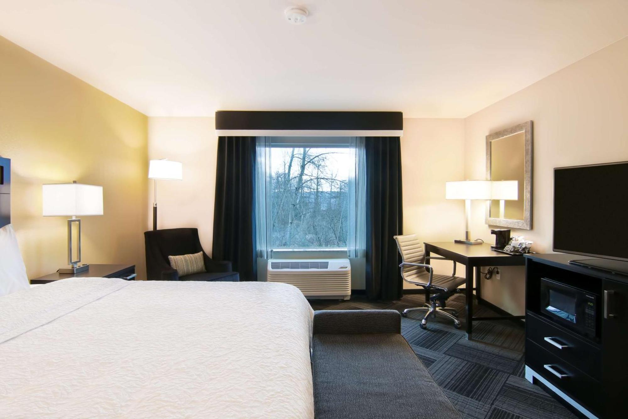 Hampton Inn & Suites Bellevue Downtown/Seattle Exterior foto